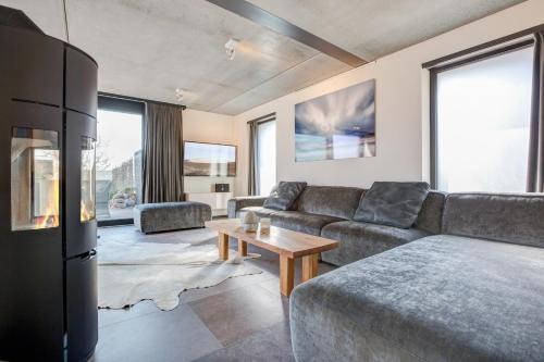 Tinnum House | Fewo Willms Living Long Beach House