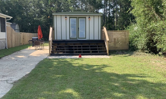 Bayou Grande Villa House | Field Quarters - Blue Angels, NAS, Beaches, and Charming Downtown Pensacola
