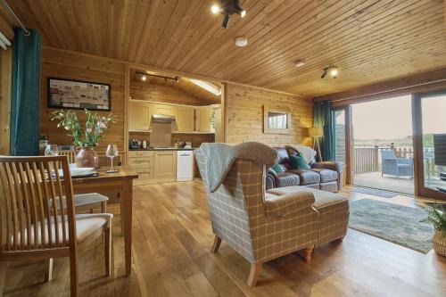 Thurstonfield House | Fieldfare Lodge with Hot-tub