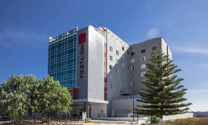 Celaya Hotel | Fiesta Inn Celaya Galerías