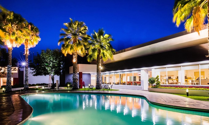 San Luis Potosi Hotel | Fiesta Inn San Luis Potosi Glorieta Juarez