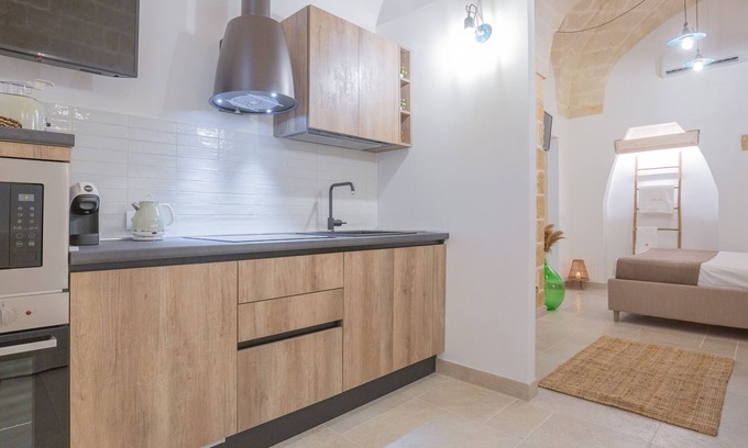 Brindisi Histotic Center Apartment | FILIA SOLIS - Old Town SUITEs & SPA