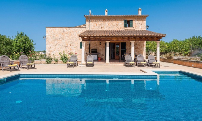 Santa Eugenia Cottage | Finca Cas General with pool for 8 in Santa Eugenia