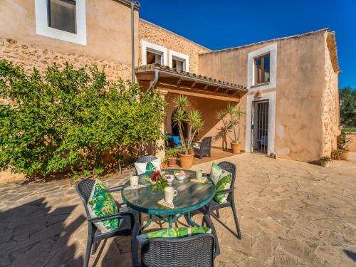 Felanitx House | Finca in Mallorca with Private Pool & BBQ