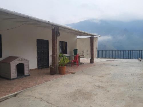 Heliconia House | Finca La Gabriela
