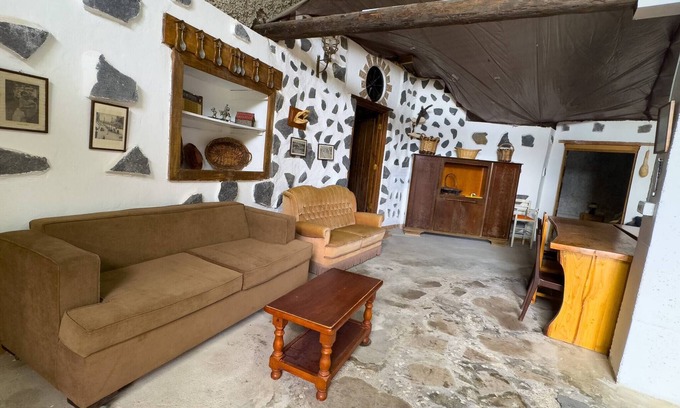 Los Gavilanes House | Finca Olaya – Rural Charm with Panoramic Views in Arico, Tenerife