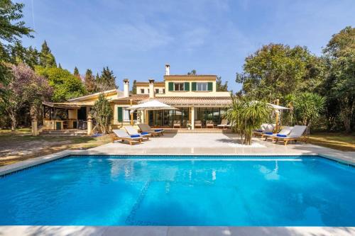 Santa Maria del Cami Villa | Finca Santa Maria Near Palma