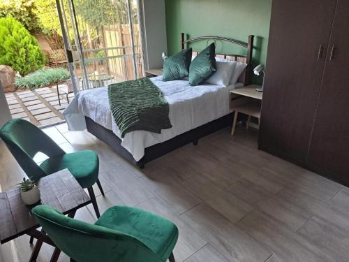 Fichardt Park Apartment | Finch & Fern Guesthouse