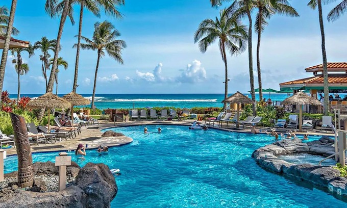 Poipu Resort | 𝐅𝐢𝐧𝐝𝐢𝐧𝐠 𝐌𝐞𝐢𝐥𝐢 Beach Fun at Waiohai Club +Resort Amenities. 2-Bedroom