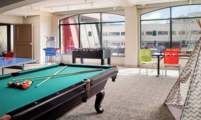 Steamboat Springs Resort | π
π’π§ππ’π§π πππ’π₯π’ TRUE SKI-IN/OUT Luxe Steamboat Resort+Amenities. 3BR