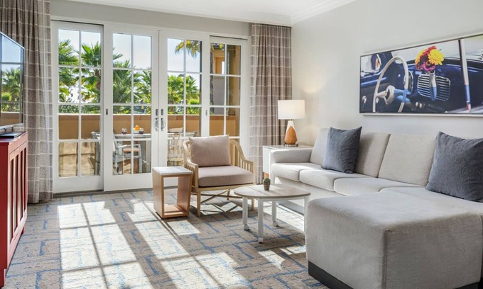 Newport Coast Resort | 𝐅𝐢𝐧𝐝𝐢𝐧𝐠 𝐌𝐞𝐢𝐥𝐢 Waterside Newport Coast Retreat + Amenities. 2-Bedroom