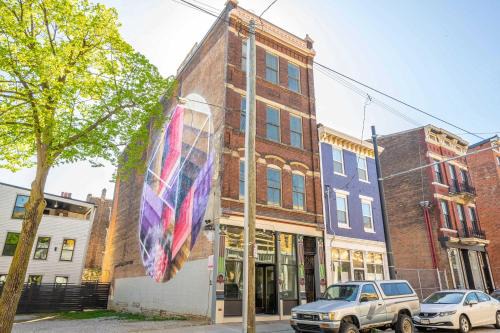 Over-the-Rhine Apartment | Findlay Market Suites - 6 in 1