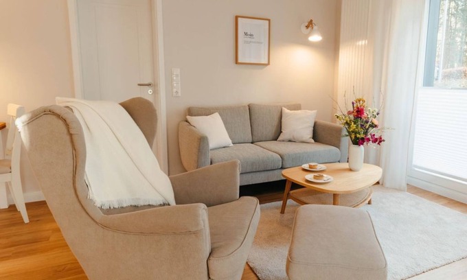 Ratzeburg Apartment | Fine Stuuv, Dusche, WC, 1 Schlafzimmer - Übermsee