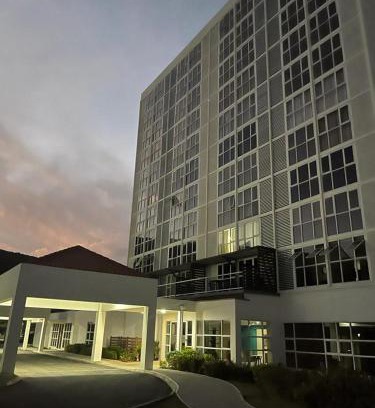 Portmore Apartment | Finest Accommodation Apt #408 Bayfront Villa Portmore St Catherine