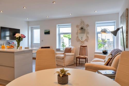 Saltash House | Finest Retreats - Brunels Reach