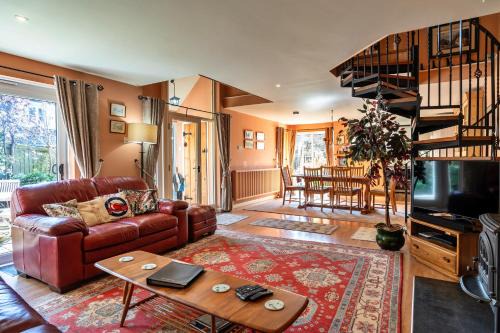 Bovey Tracey House | Finest Retreats - Cherry Tree Cottage