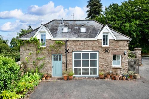 Monmouth House | Finest Retreats - Coach House Wellbeing Retreat
