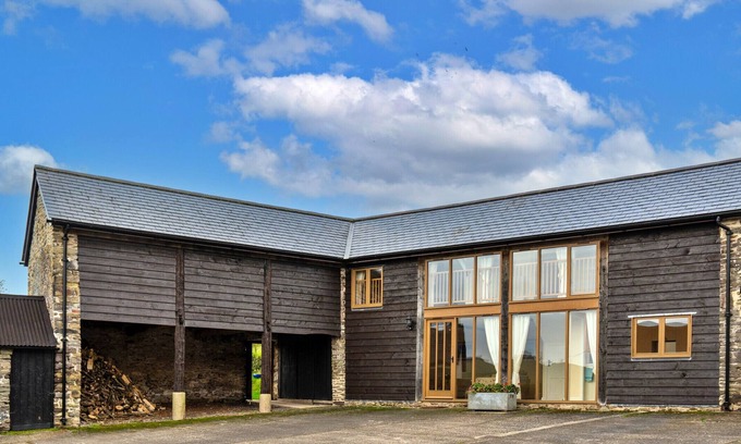 Brayford Apartment | Finest Retreats | Hunstone Barn