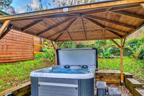 Dolwyddelan House | Finest Retreats - Harp House
