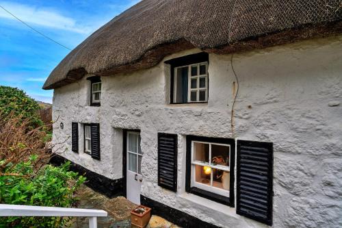 Sennen Cove House | Finest Retreats - Lewcott