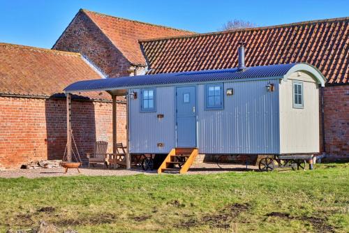 Hemingby Ski Chalet | Finest Retreats - Longwool View