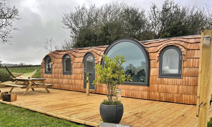 Widegates Ski Chalet | Finest Retreats | Proper Job Cabin