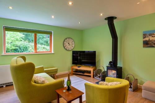 Boscastle Ski Chalet | Finest Retreats - Skylarks