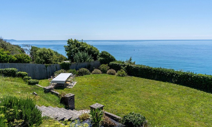 Downderry Apartment | Finest Retreats | The Artist's Studio