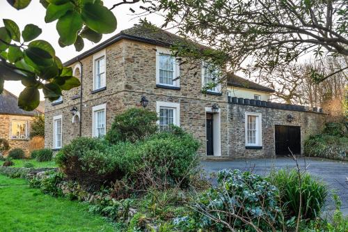 Gweek House | Finest Retreats - The Old Counting House