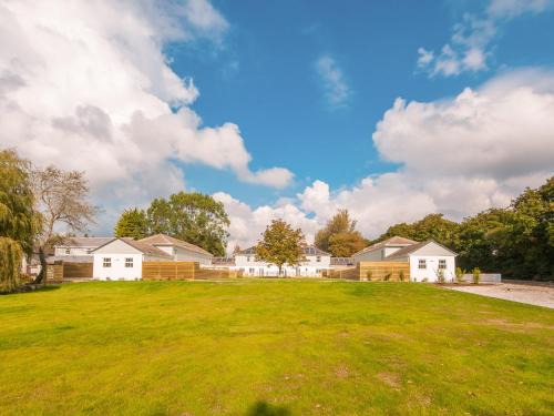 Saltash House | Fir Cottage - Uk38485