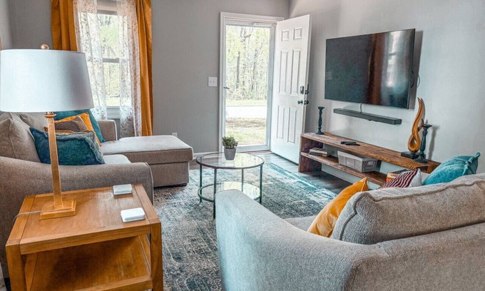 Greensboro Apartment | Fire Pit - Single Level Home - Pet Friendly