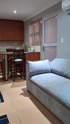 Drakenstein Apartment | Firehouse selfcatering Garden Cottages no 5