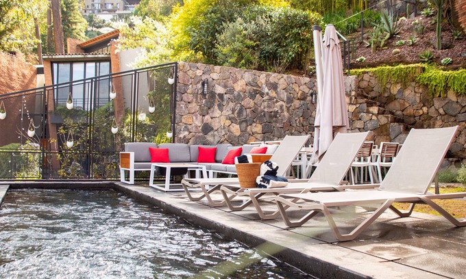 Valle de Bravo Villa | Fireplace, heated infinity pool and jacuzzi with lake views.