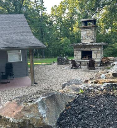 Isabella House | Fireplace Lodge -1 mile to Golf Course & 4 to lake