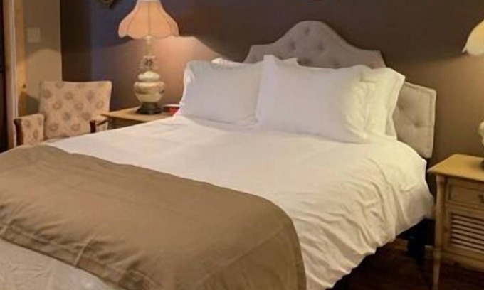 Stanardsville House | First Lady - Rm. 206