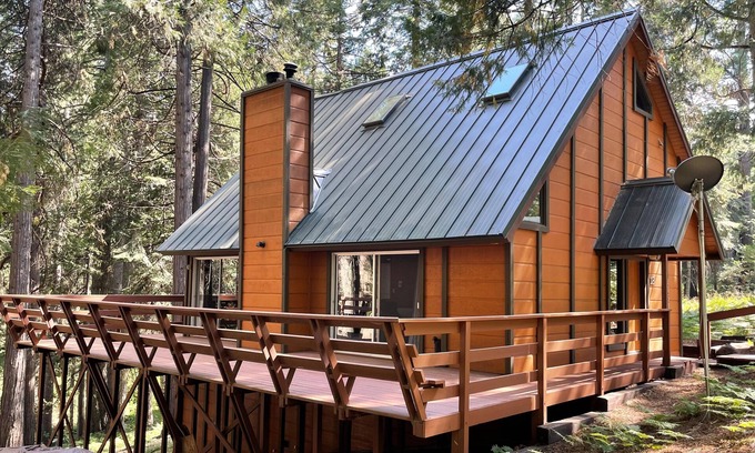 Fish Camp Cabin | Fish Camp Cabin