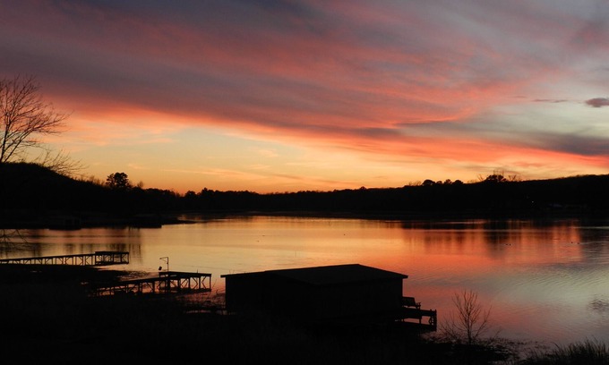 Guntersville Apartment | Fish Eagle Loft ~ On the Lake ~ Beautiful Views~Great Fishing~Wildlife Abounds