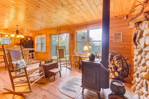 Phillips House | Fish, Hunt, Ride and Ski 4-Season Phillips Retreat
