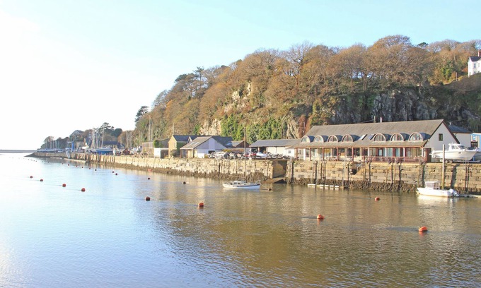 Borth-y-Gest Cottage | Fisherman Cove