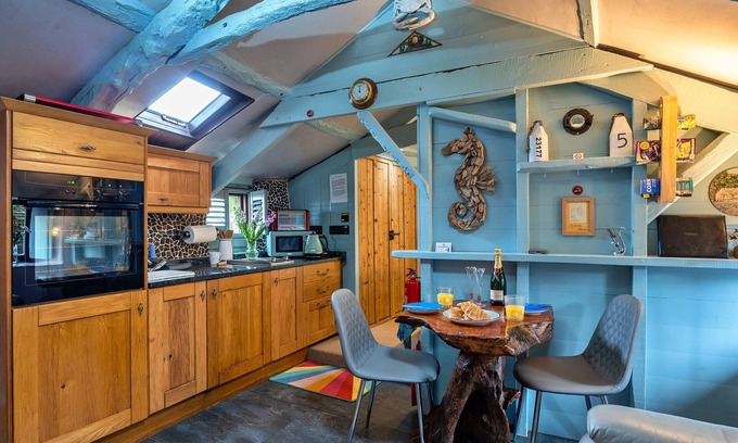 Tintagel Cottage | Fisherman's Cottage