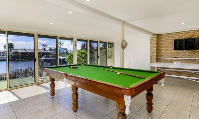 Banksia Beach House | Fisherman's Dream on the Canal