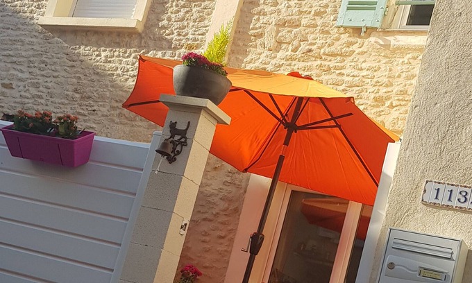 Langrune-sur-Mer House | Fisherman's house 500m from the beach.