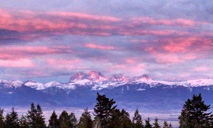 Tetonia Cabin | Fisherman's Paradise in the Gorgeous Teton Valley