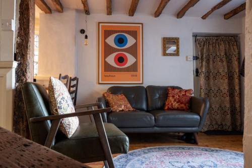 Old Town Hastings Apartment | Fishermans Cottage built in 1705