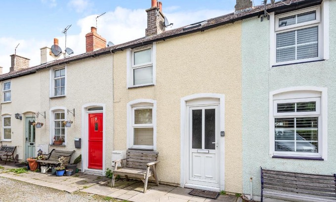 Conwy House | Fishermans Cottage