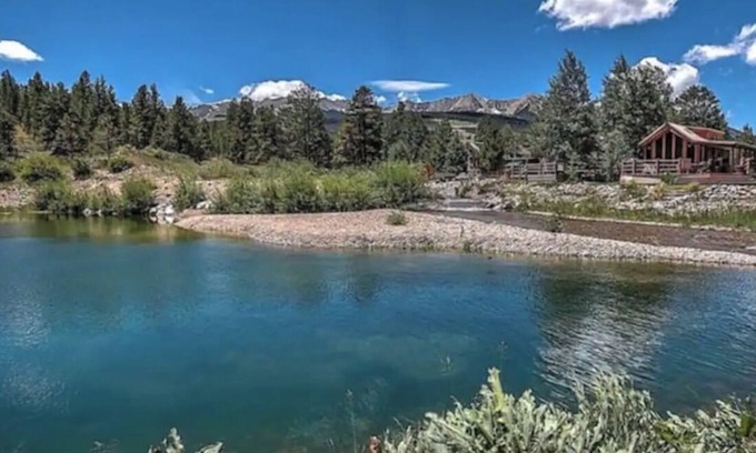 Breckenridge Ski Chalet | Fishermans Paradise, private deck, mnt views, 3 mi Gondola
