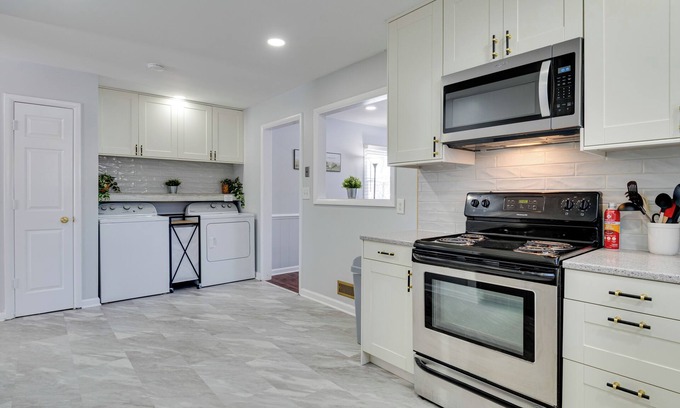 Fishers House | Fishers Home w/Deck & Grill: Walk Downtown!