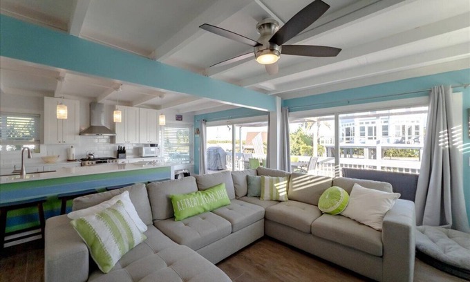 Summerland Key House | Fishing, boating, lobstering from your backyard! Gorgeous Views & Super Private