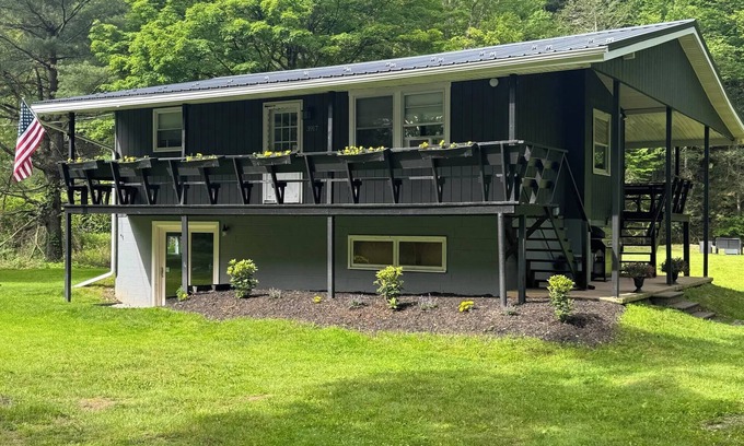Cambra House | Fishing Creek retreat near Ricketts Glen