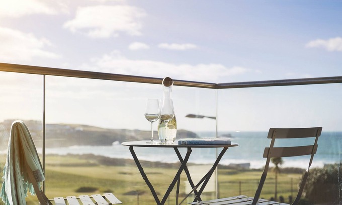 Newquay Apartment | Fistral Beach, on Headland Rd, Golf Course And Sea Views
